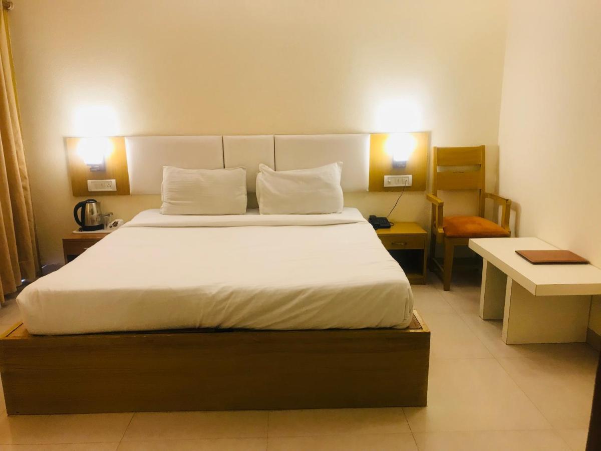 Tulip Palm Hotel Jaipur