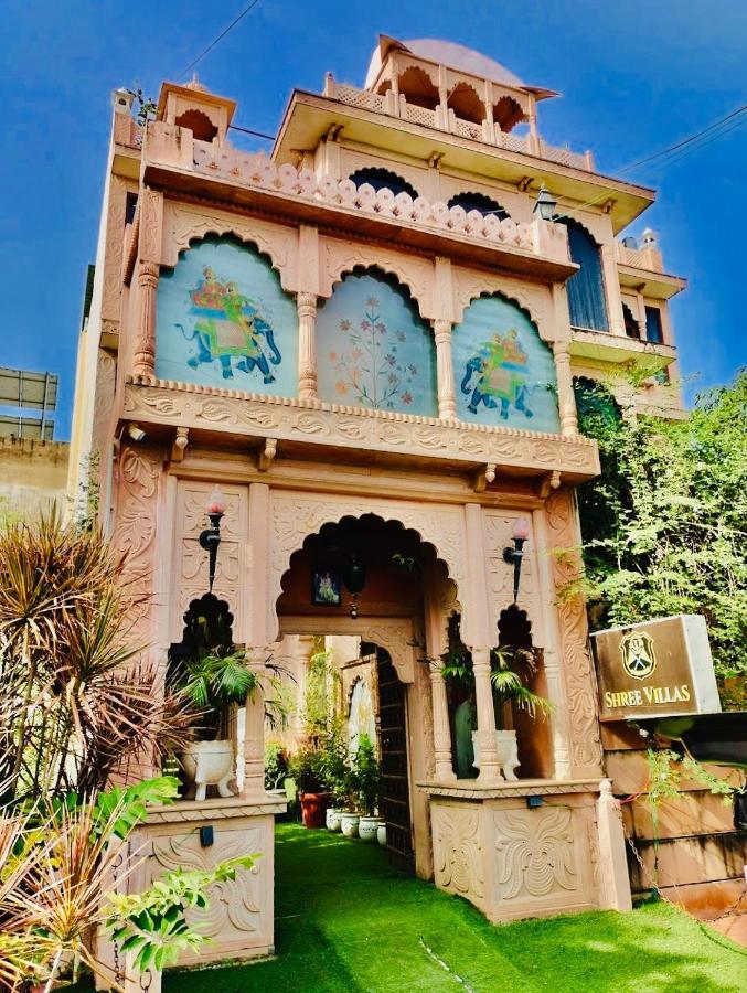 Shri Vilas 3*