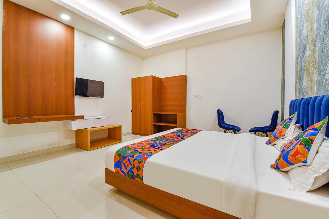 Fabhotel Alexa