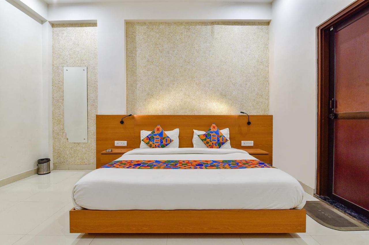 Hotel Fabhotel Alexa