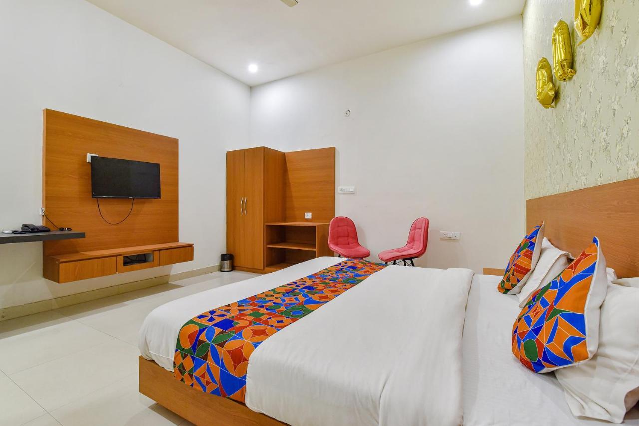Fabhotel Alexa