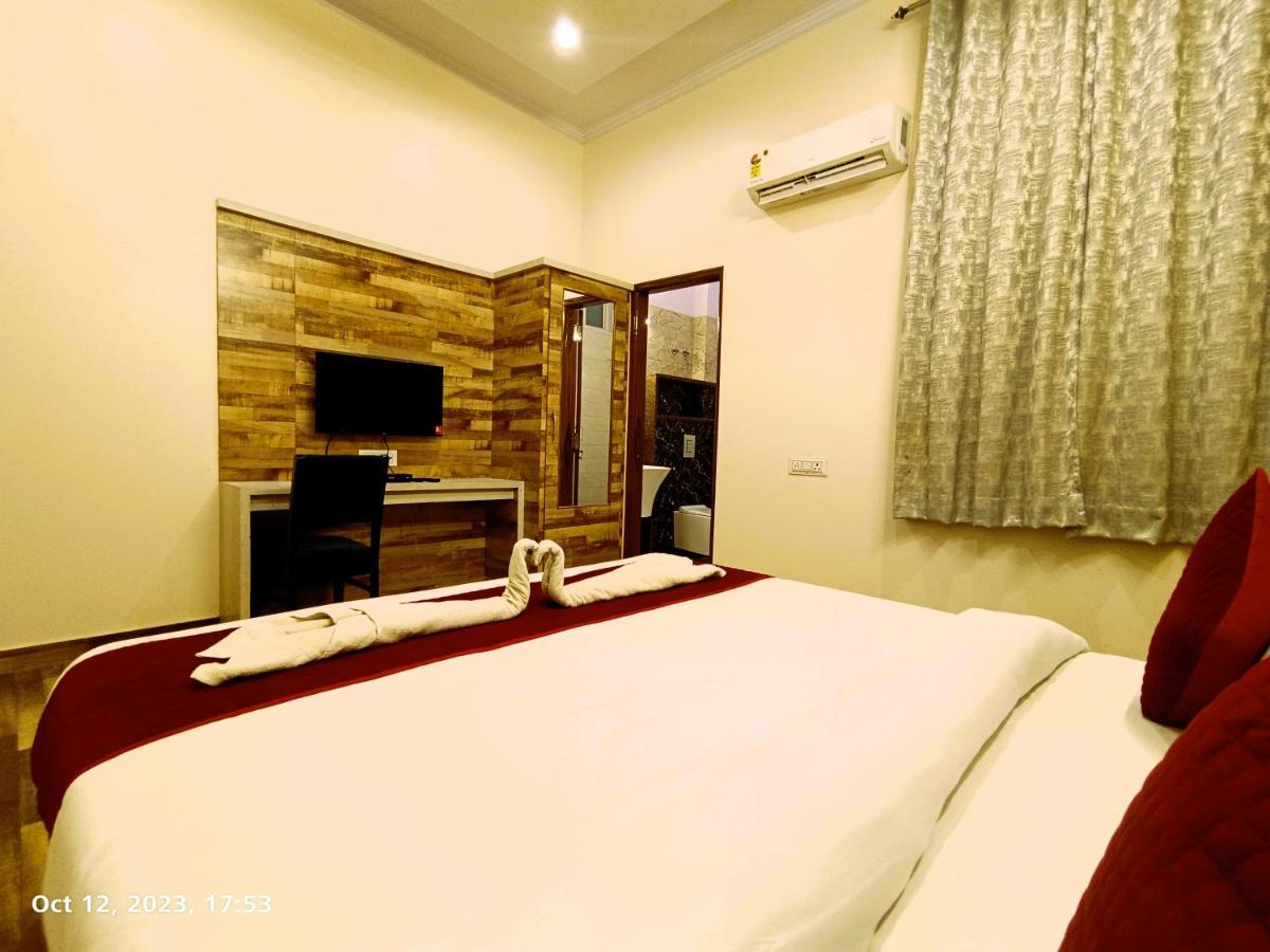 Roop Highlights Hotel