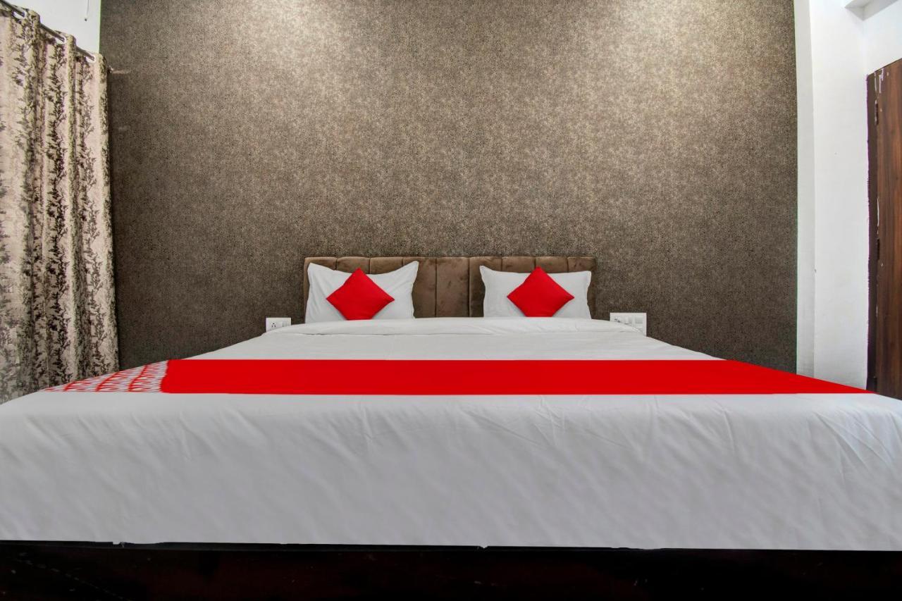 Oyo Flagship Rajshree 3* Jaipur