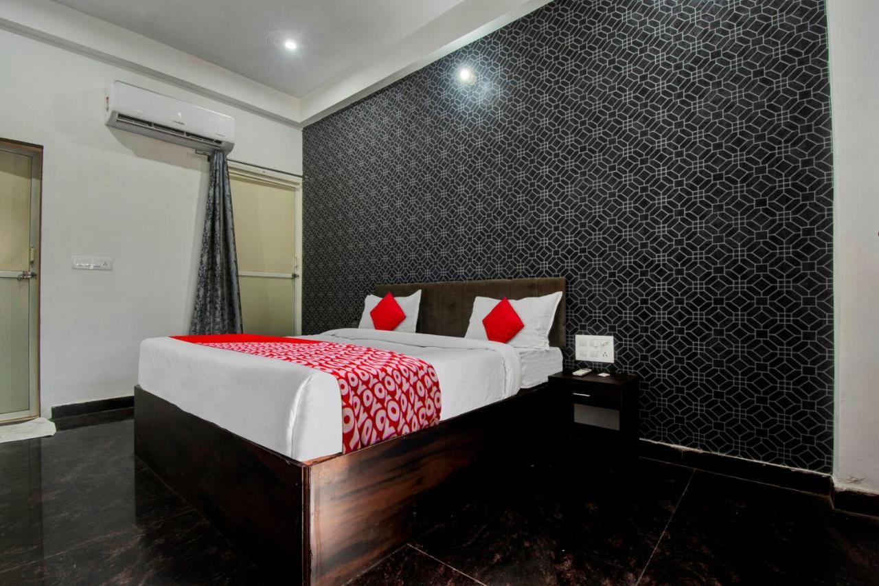 Oyo Flagship Rajshree 3* Jaipur