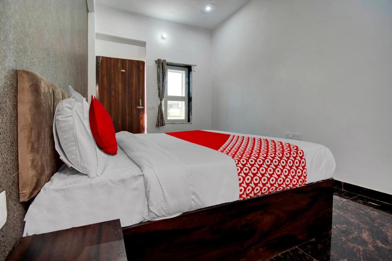 Hotel Oyo Flagship Rajshree