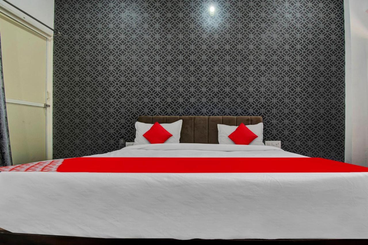 Oyo Flagship Rajshree 3*
