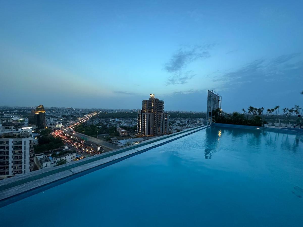 The Grand Anukampa Richi Rich Studio Approved By Govt Of India Apartment Jaipur