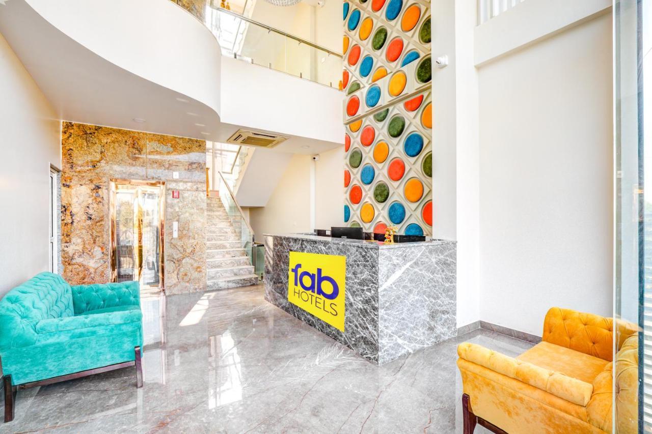 Fabhotel The White Moon 3*