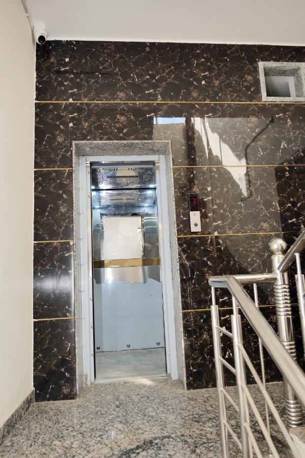 Hotel Ira Mansarovar