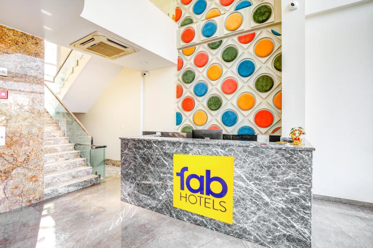 Fabhotel The White Moon Hotel 3*