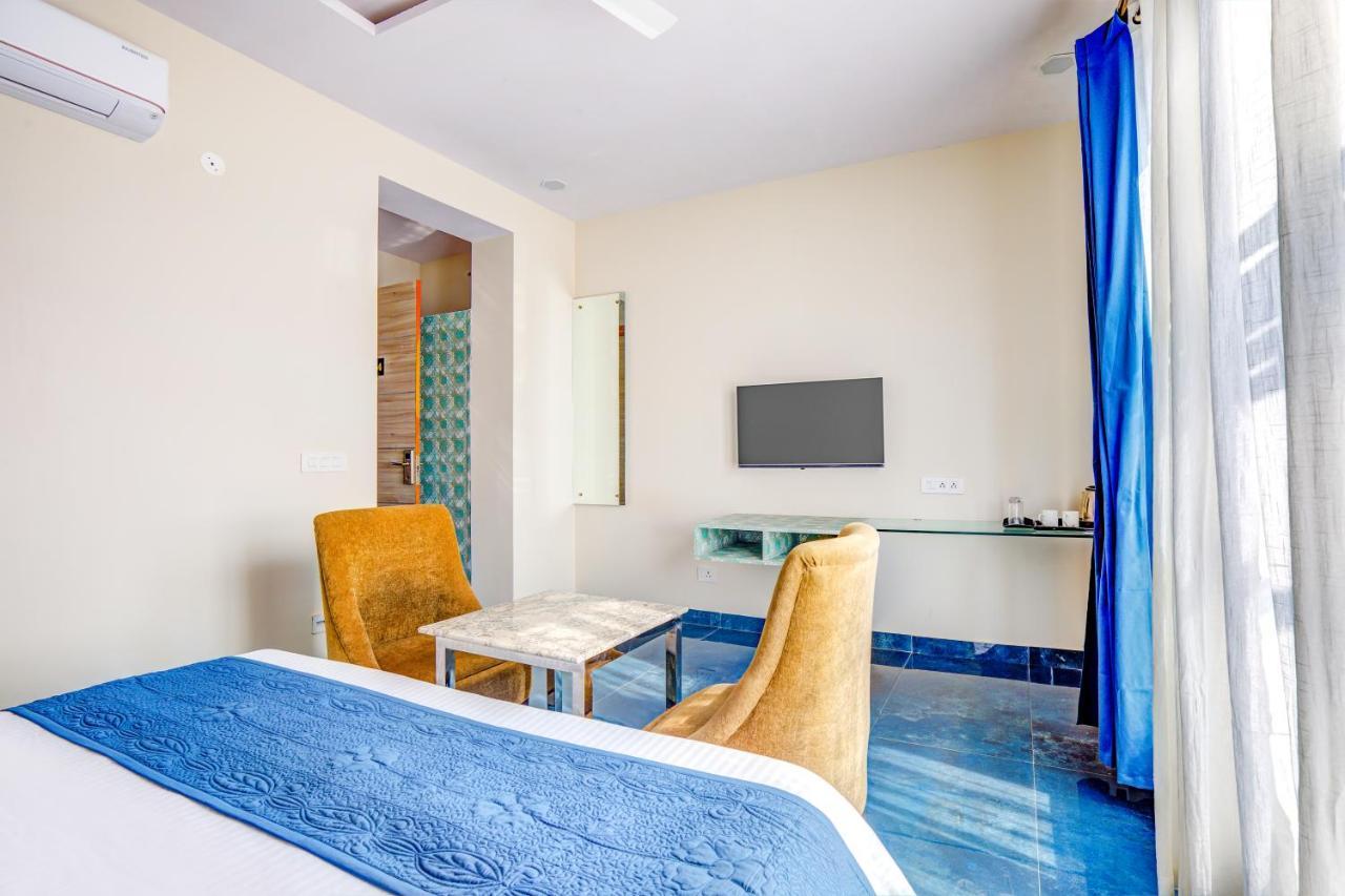 Hotel Fabhotel The White Moon Jaipur
