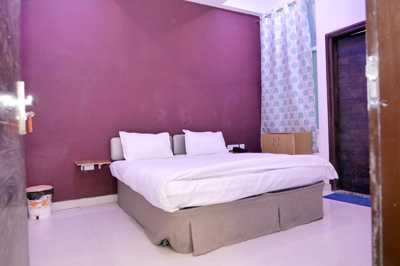 Hotel Ira Mansarovar Jaipur