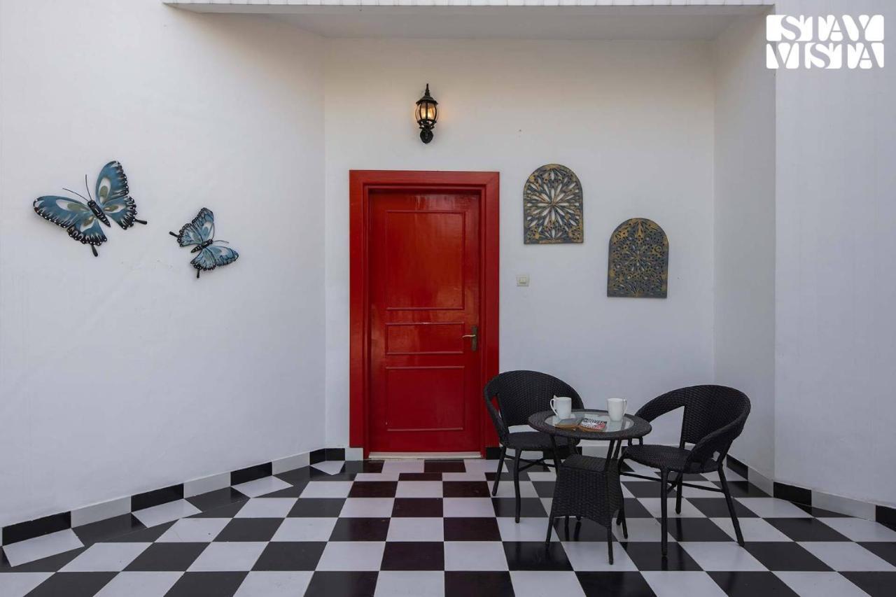 Villa Stayvista's Nature - Escape With Terrace-balconies With View, Lawn & Gazebo *