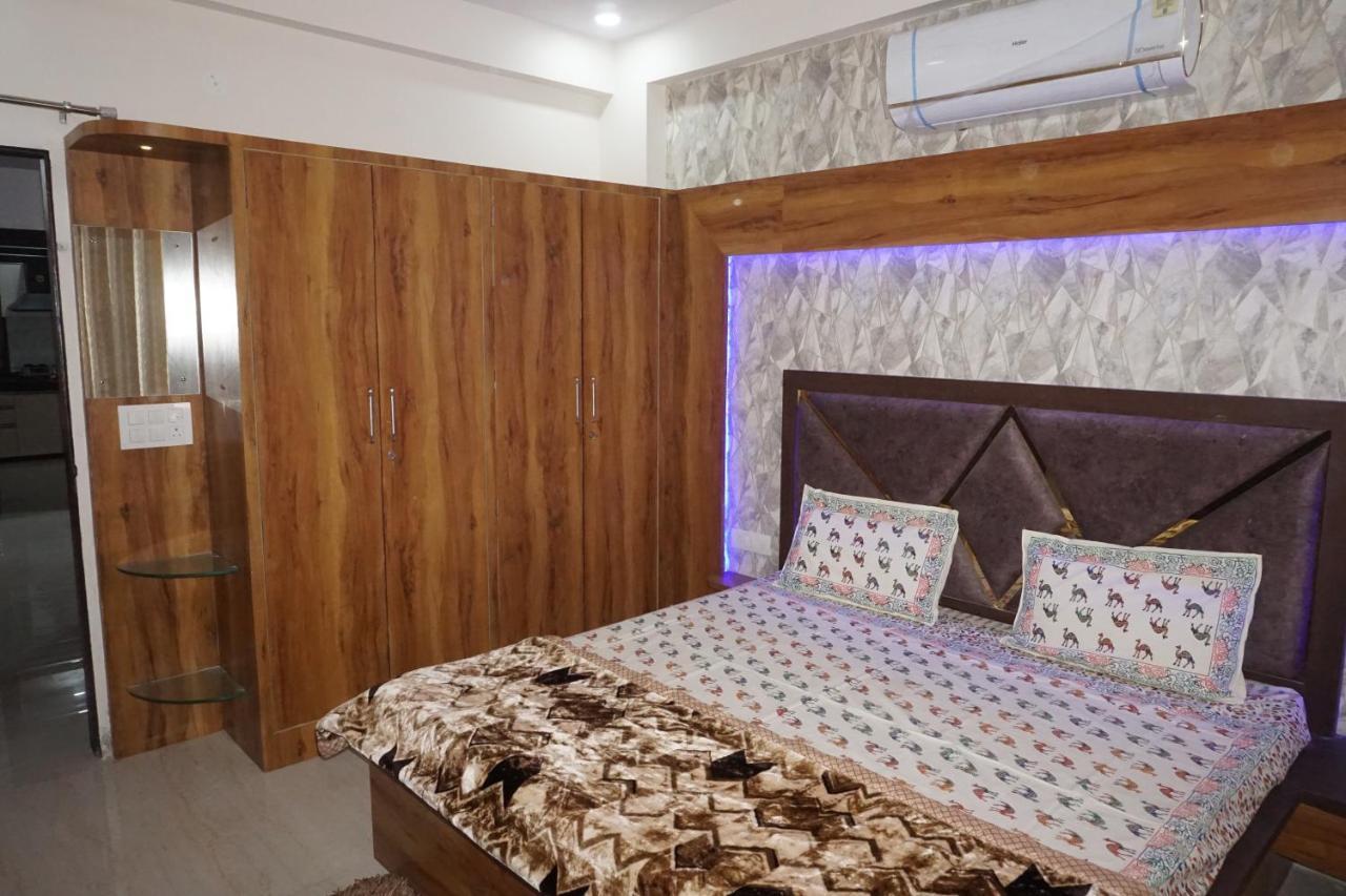 Ultra Luxurious 3bhk Stylish Haven Retreat *