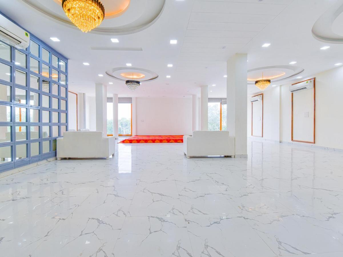 Vibha Palace Hotel