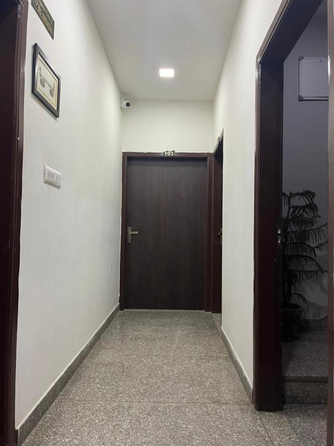 Hostel The Circle Era - An Aesthetic By Shivaneel Hospitality *