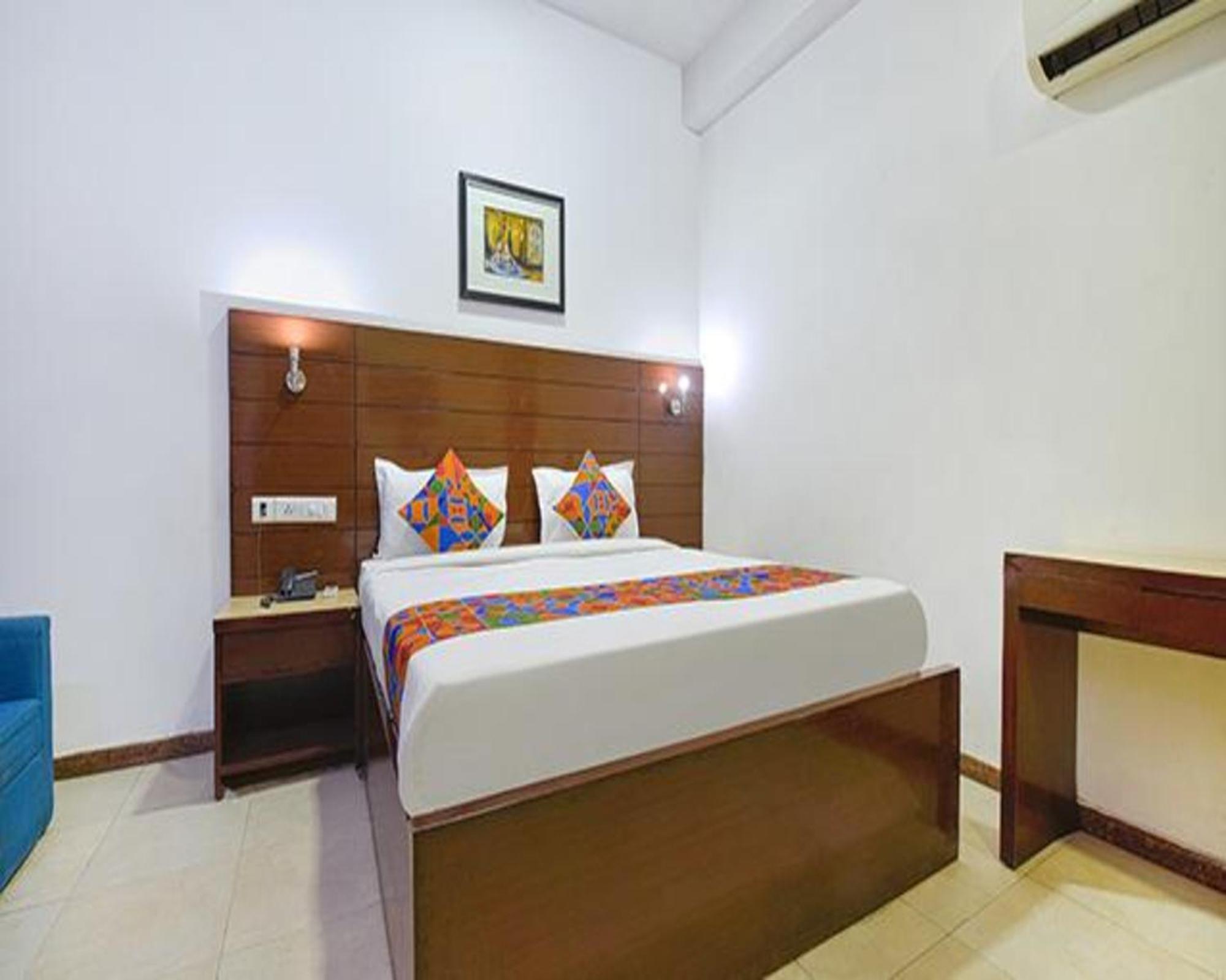 Hotel Fabhotel Casa 3*