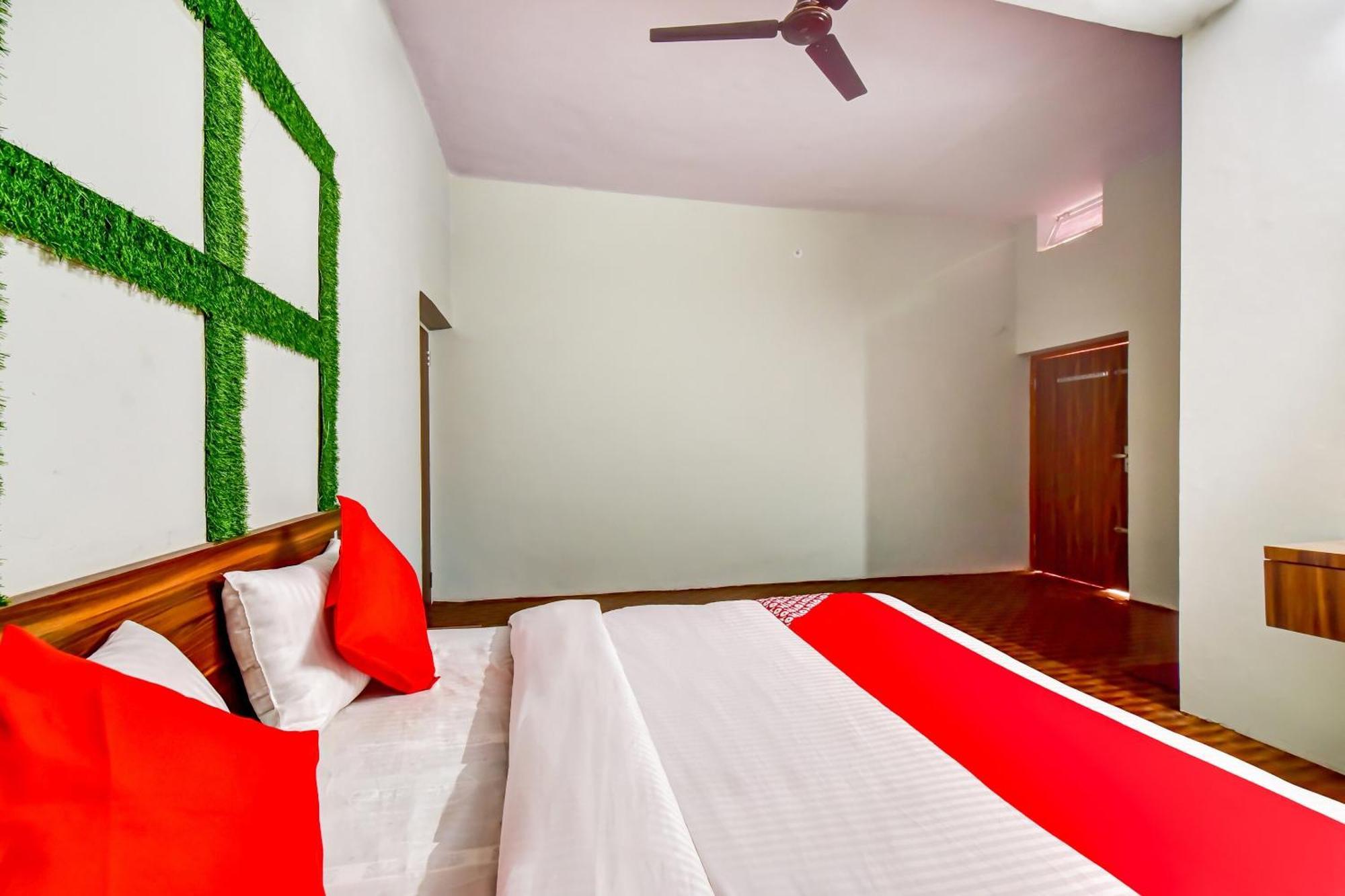 Hotel O Moon Light 3*