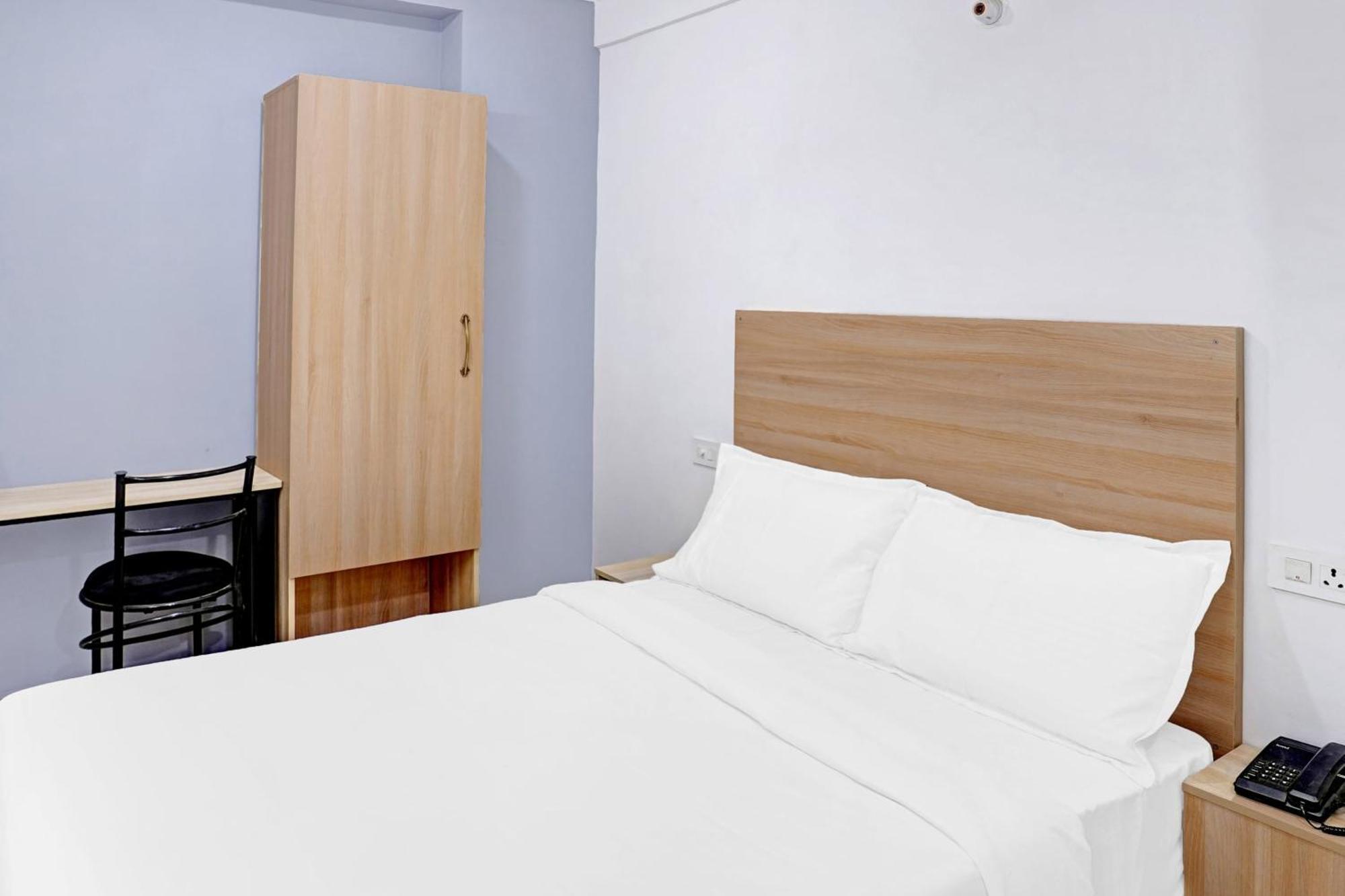 Hotel Super Collection O Grand Capitol- Jaipur