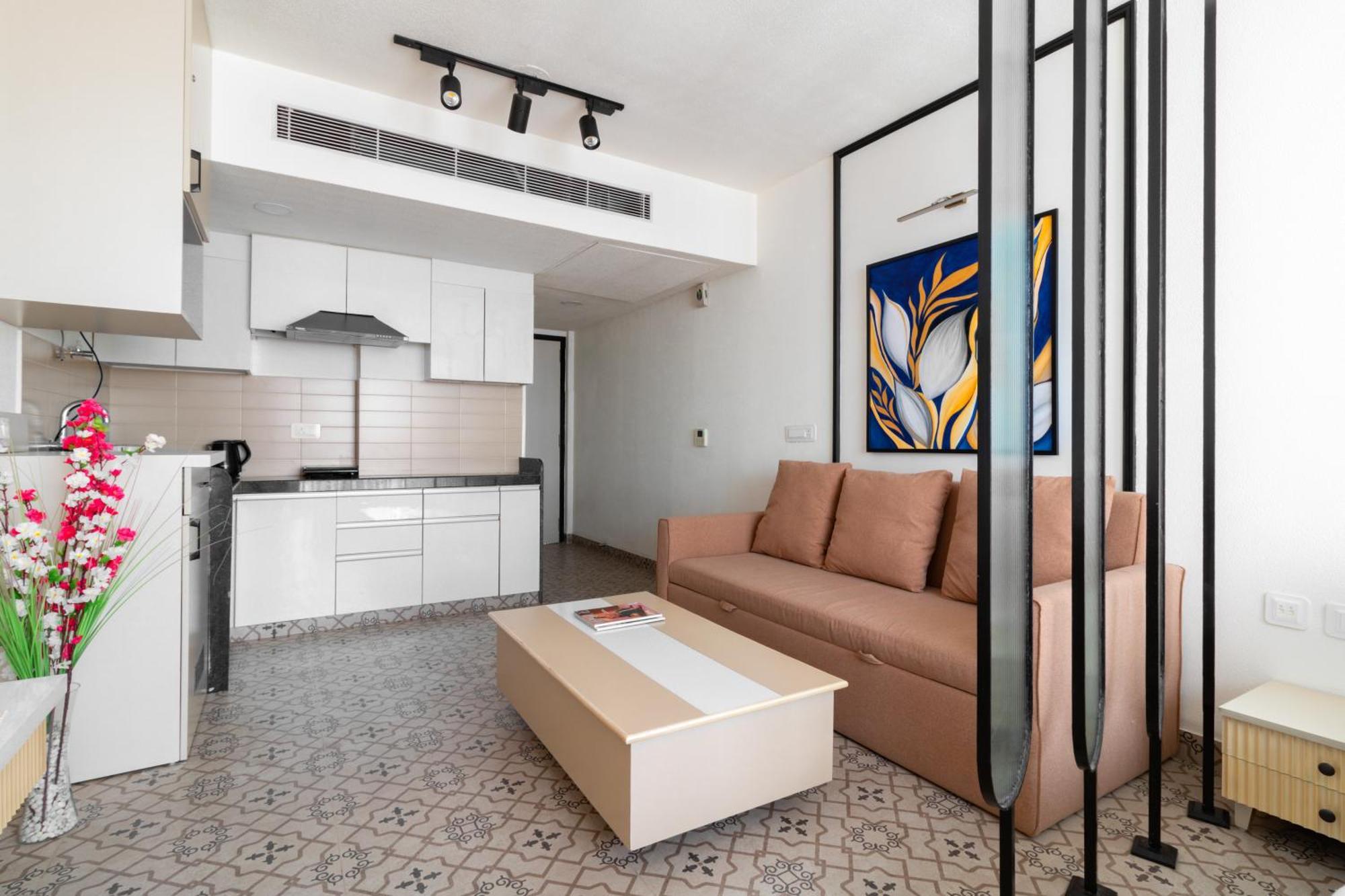 Vachi , Centre Location Apartment *