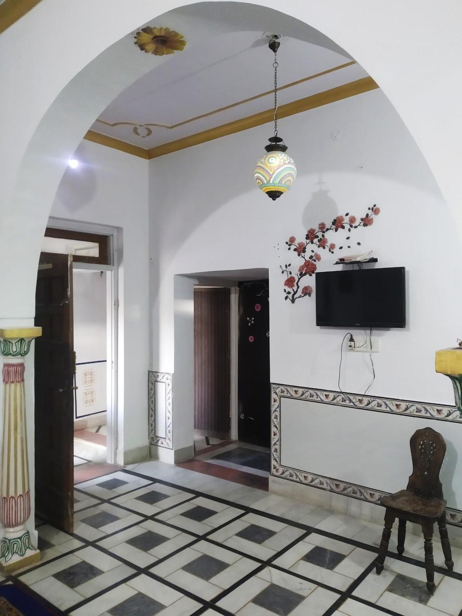 Pahasu House *