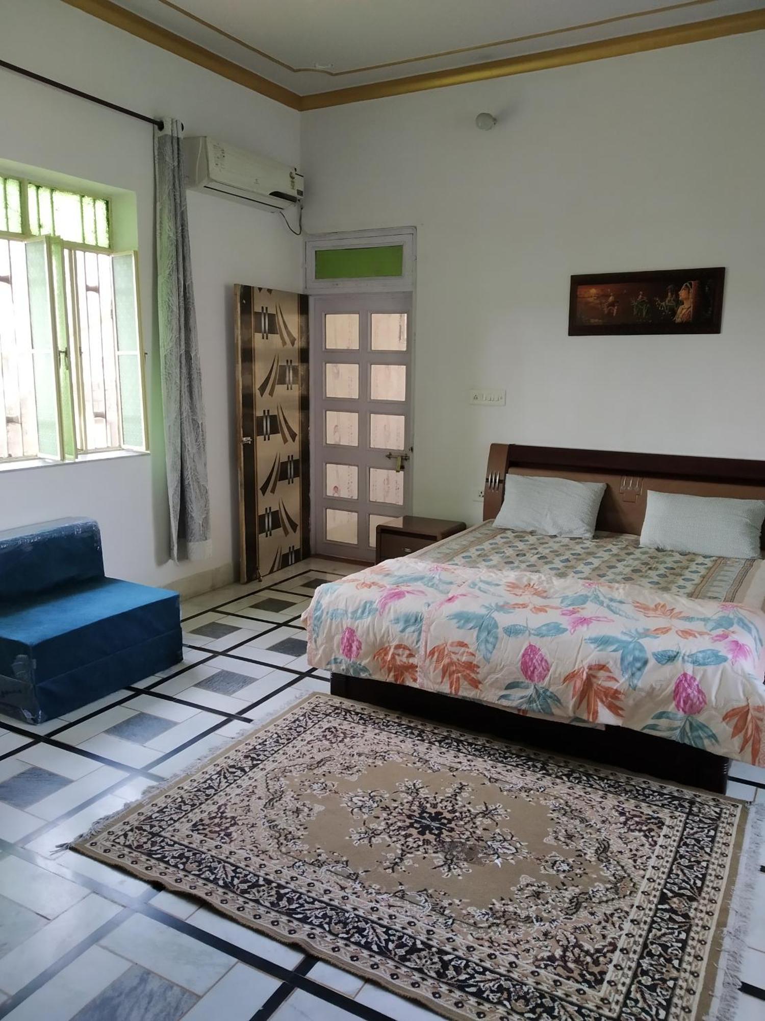 Pahasu House