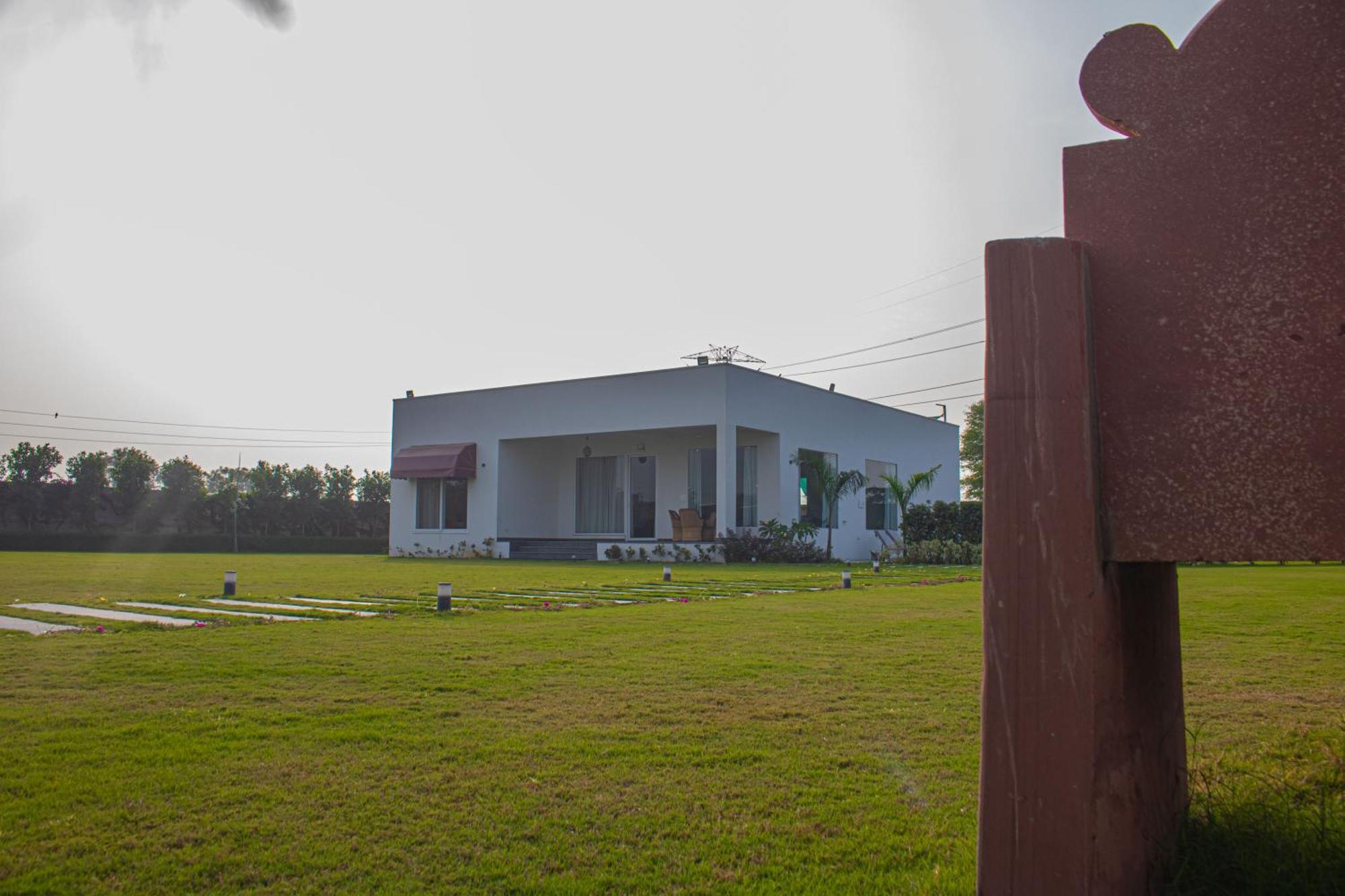 The Peace- A Luxury Private Pool Farm stay
