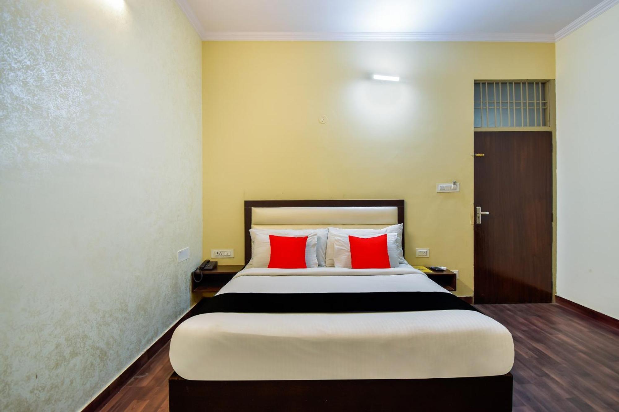 Hotel Collection O Krishna Pride 3*