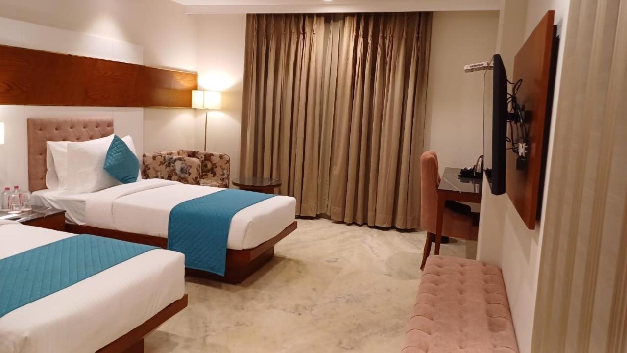 Inde Signature Hotel
