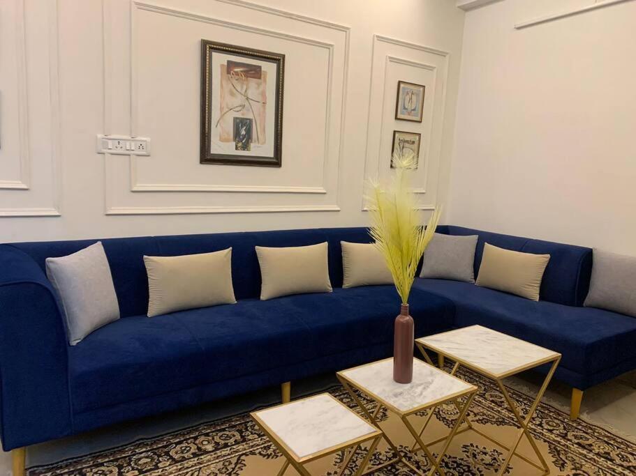 Apartment Neewara Residency *