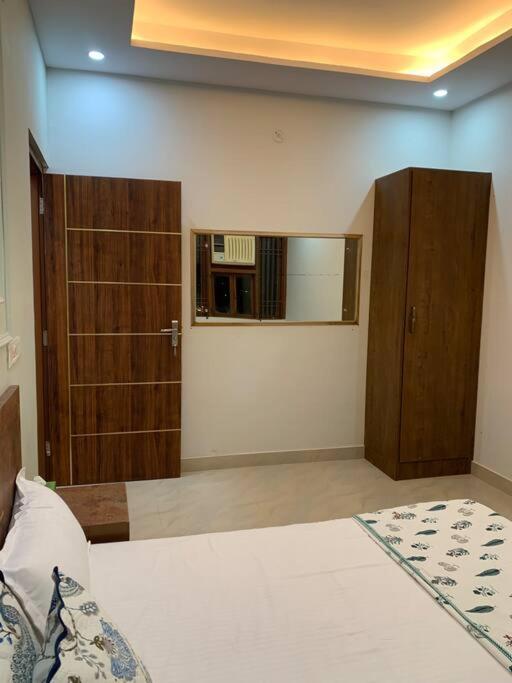 Apartment Neewara Residency *