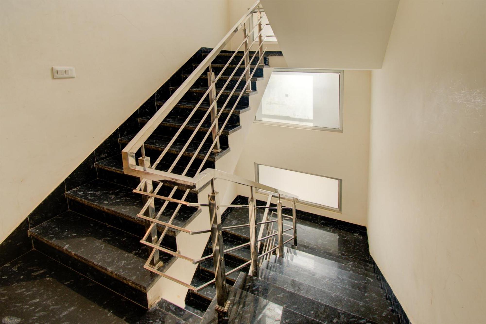 Bhagwati Palace Hotel 2*