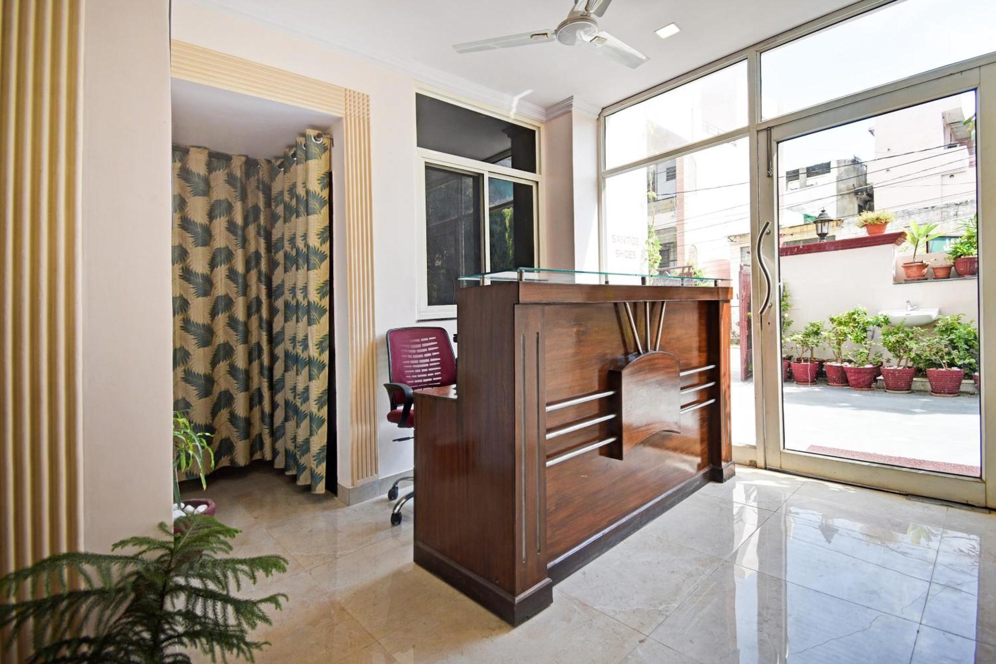 O 75407 Hawa Sadak Hotel Jaipur