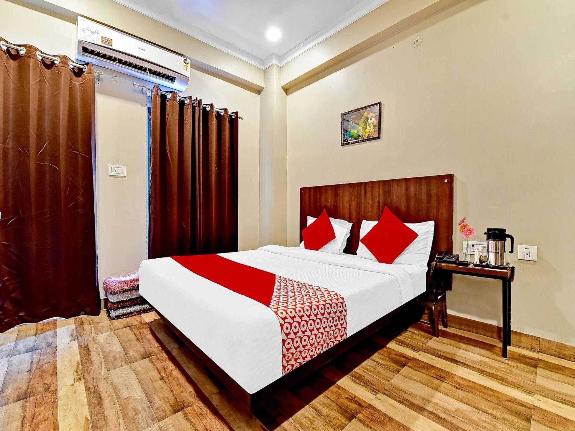 Hotel O Shiv Kalpana 3*