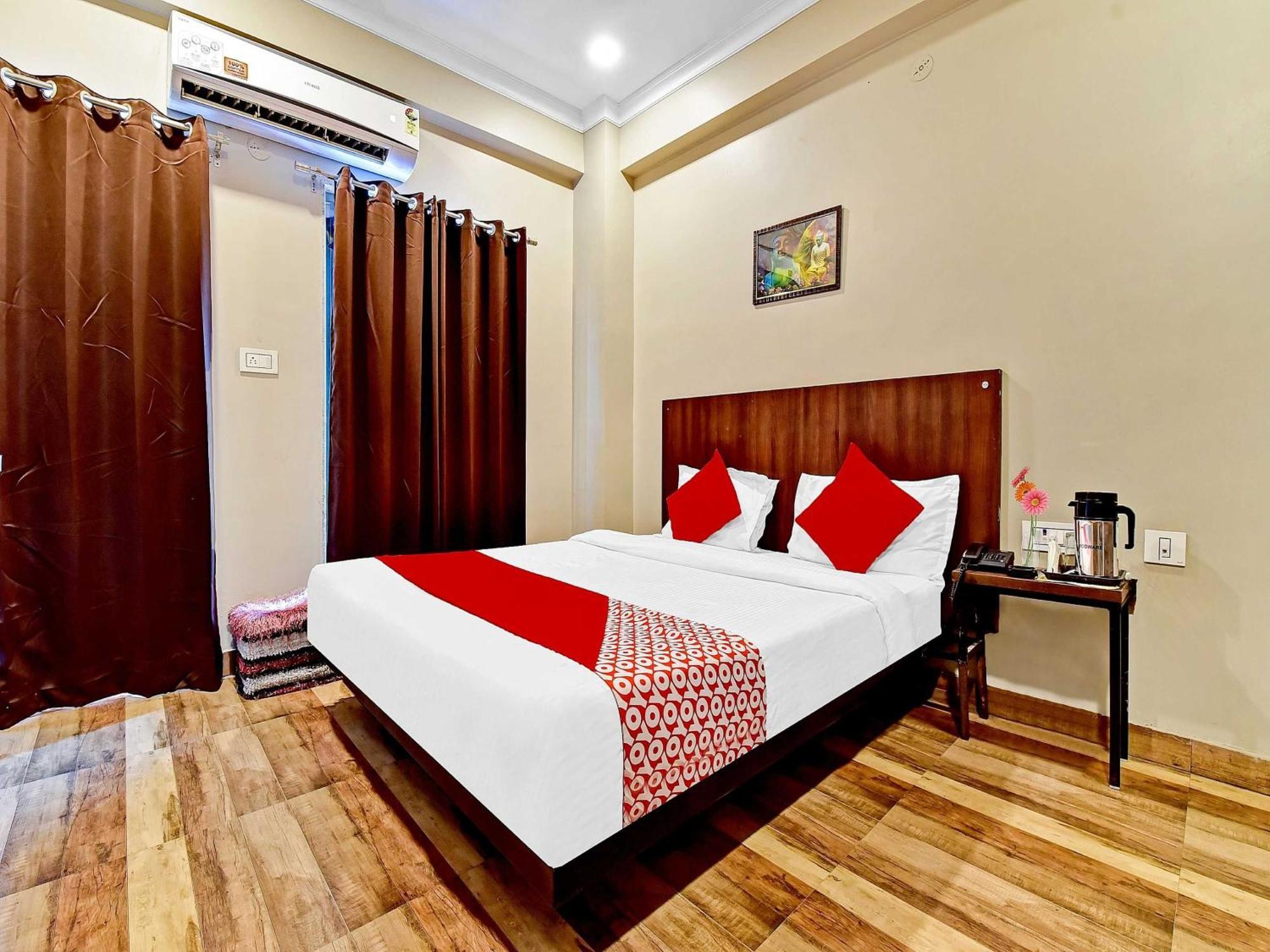 O Shiv Kalpana Hotel 3*