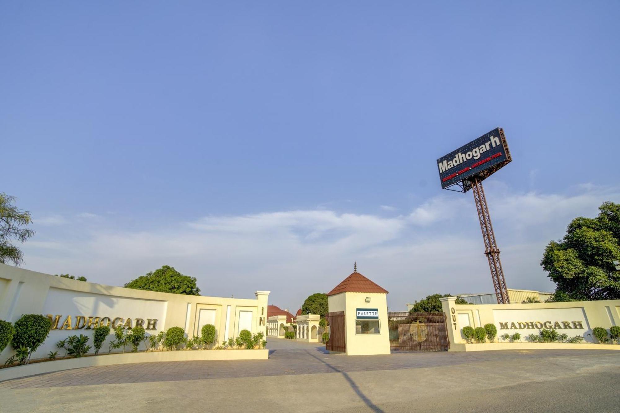 Resort Palette - Madhogarh