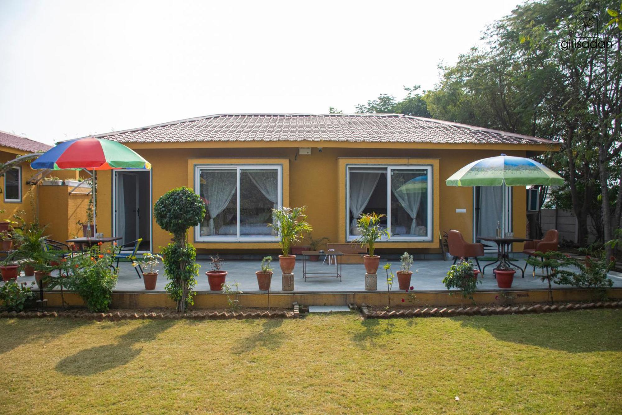Girisadan Organic Farm Retreat & Botanical Forest Farm stay *