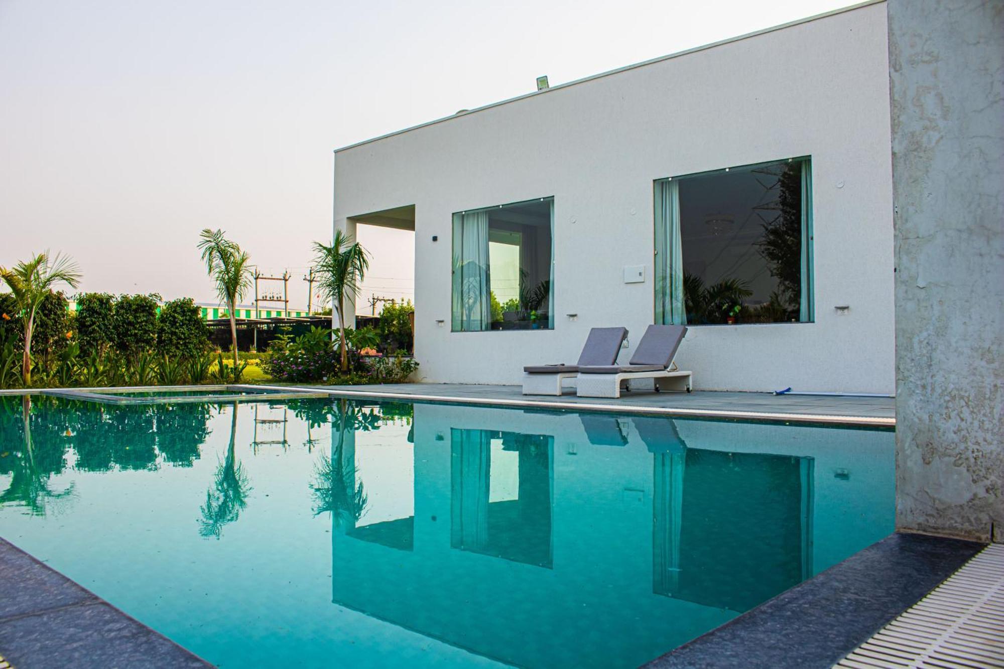 Farm stay The Peace- A Luxury Private Pool