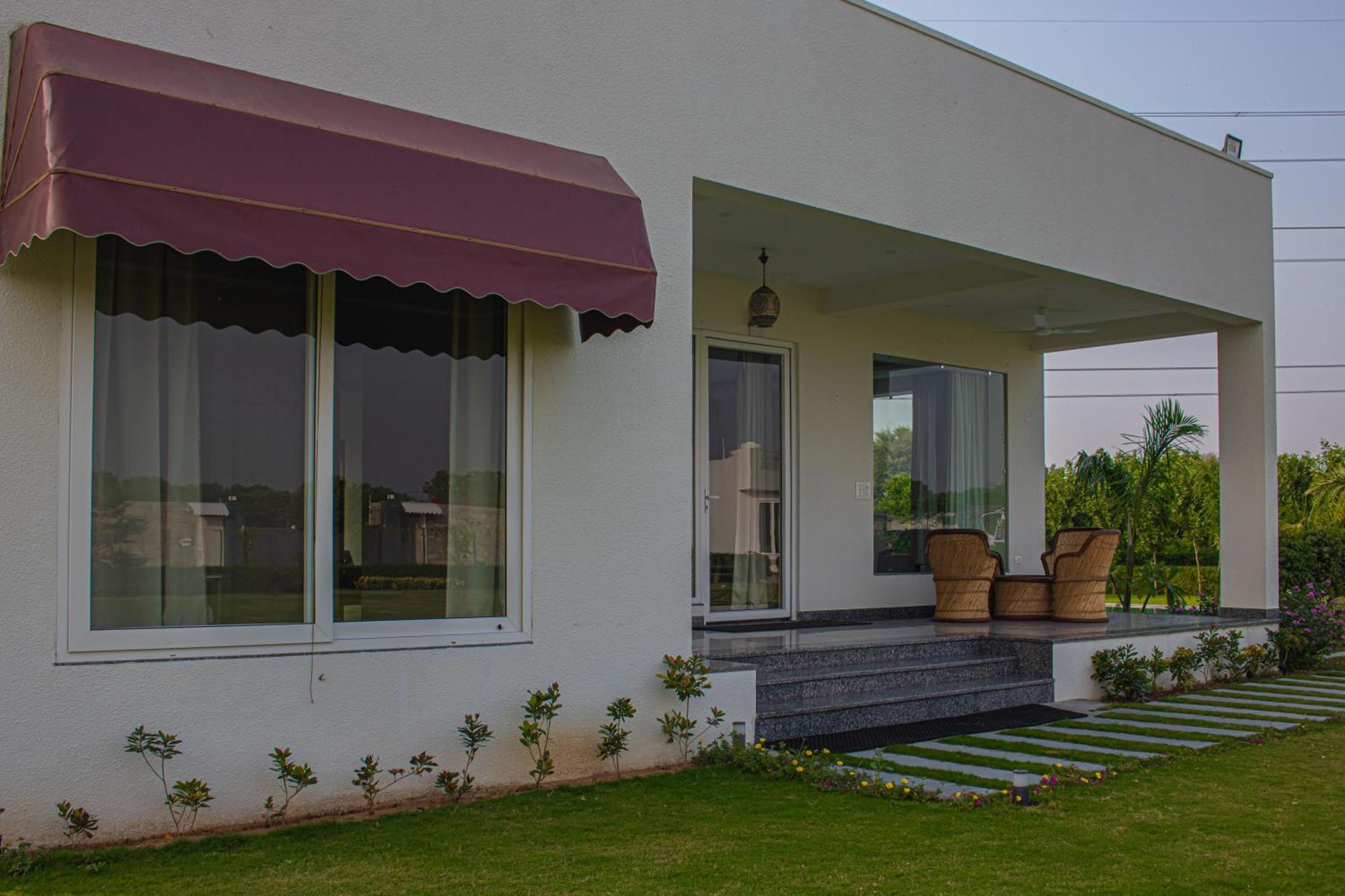 Farm stay The Peace- A Luxury Private Pool Jaipur