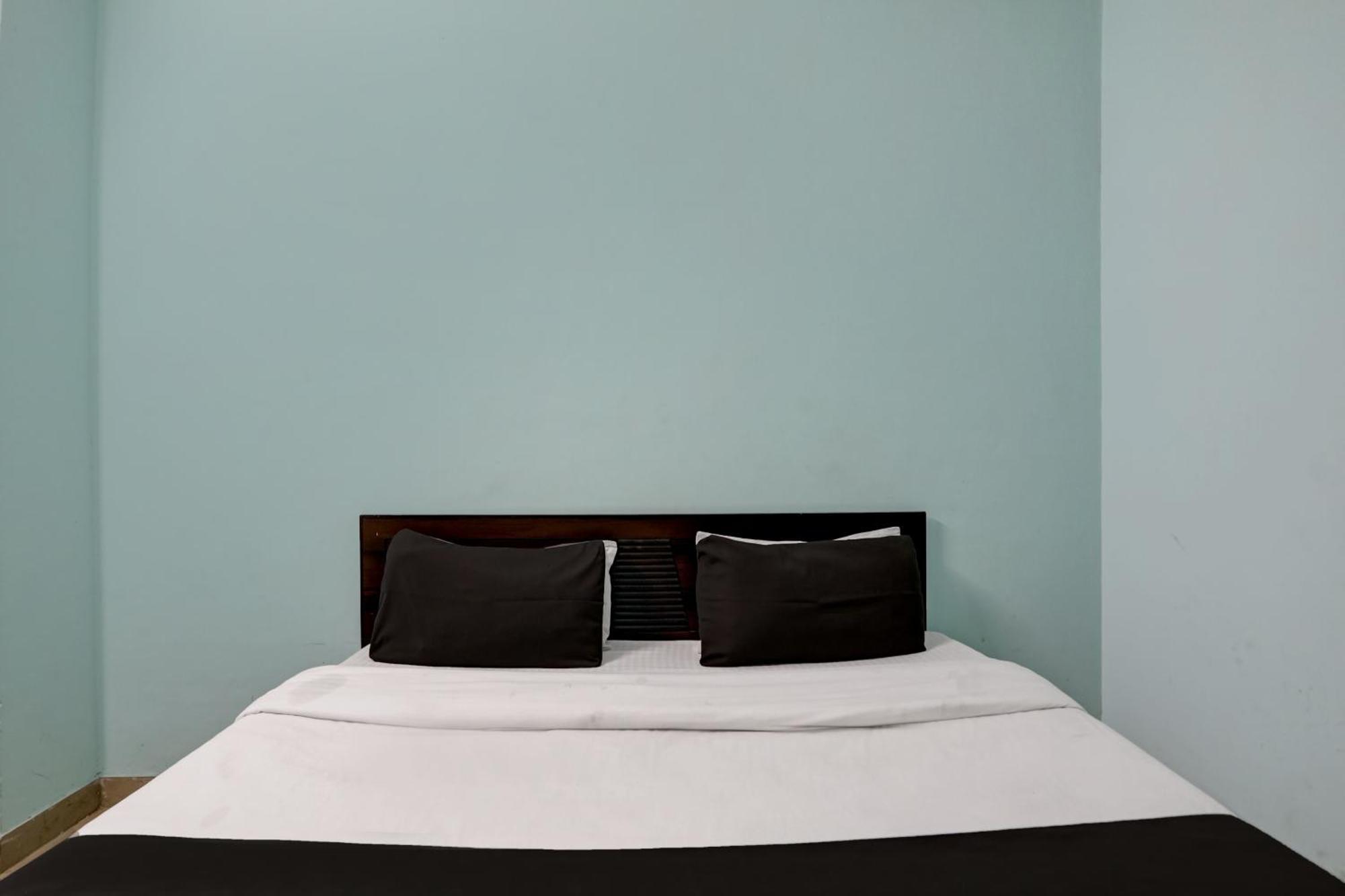 Hotel Oyo Shyam & Restaurant Jaipur