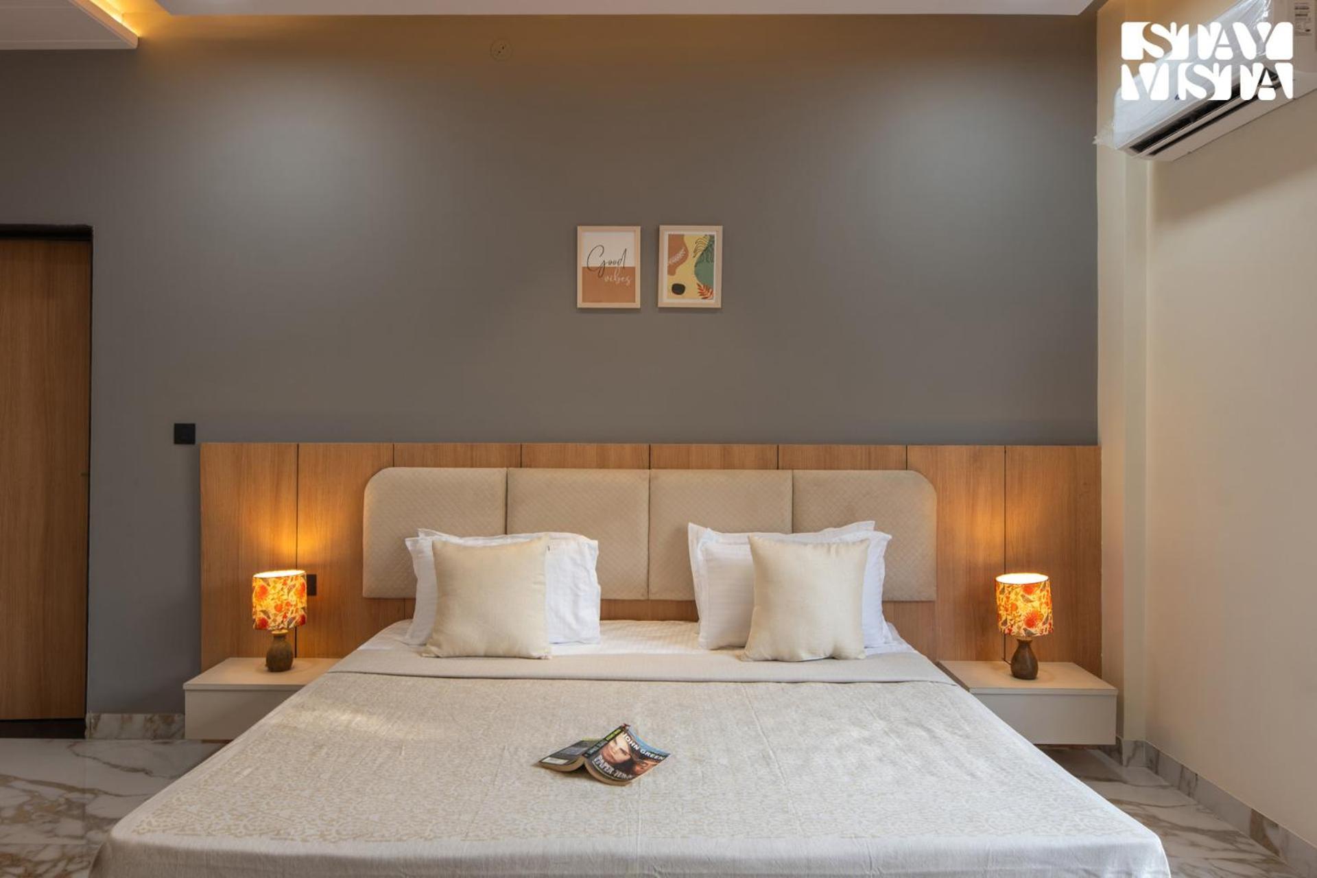 Stayvista's Avadh Vatika - Mountain-view With Outdoor Pool, Lawn Featuring A Gazebo & Bar Villa