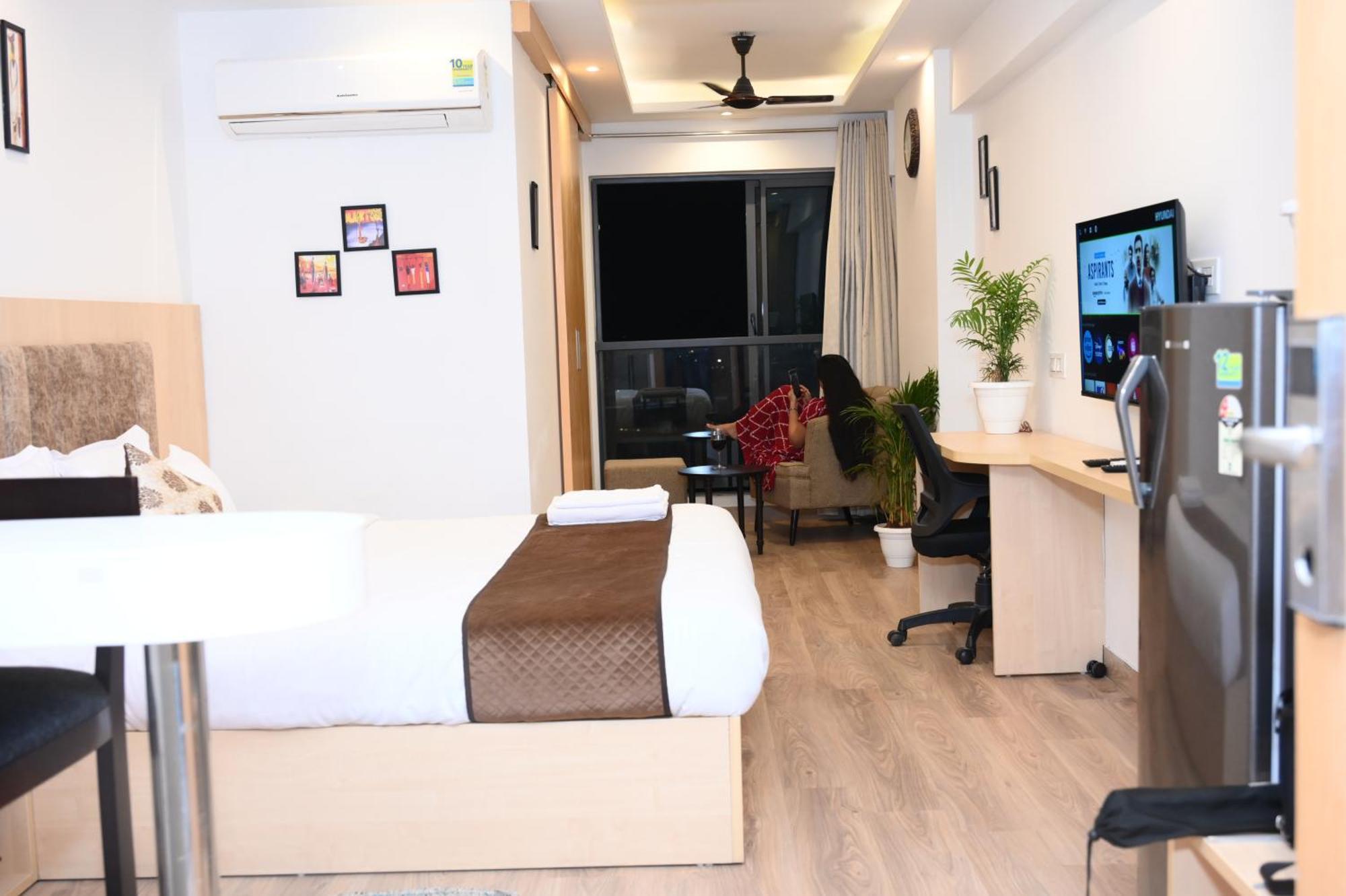 The Grand Anukampa Richi Rich Studio Approved By Govt Of India Apartment *