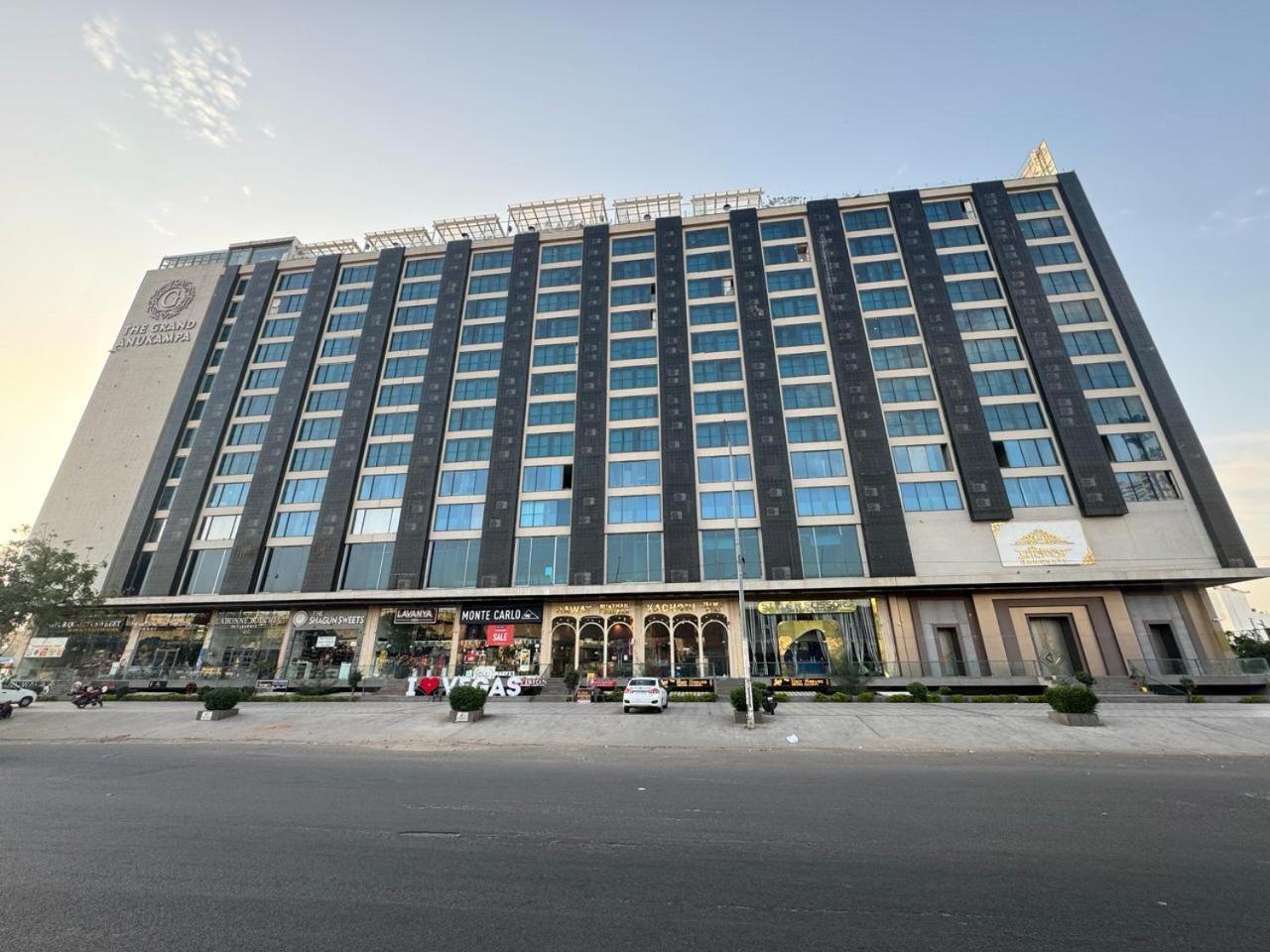 The Grand Anukampa By Zen Den Hotel 3*