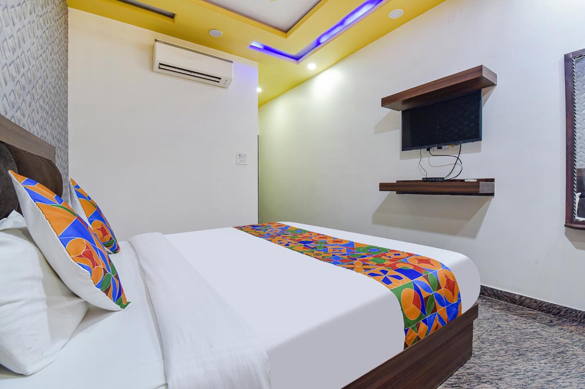 Hotel Fabhotel Diamond Key
