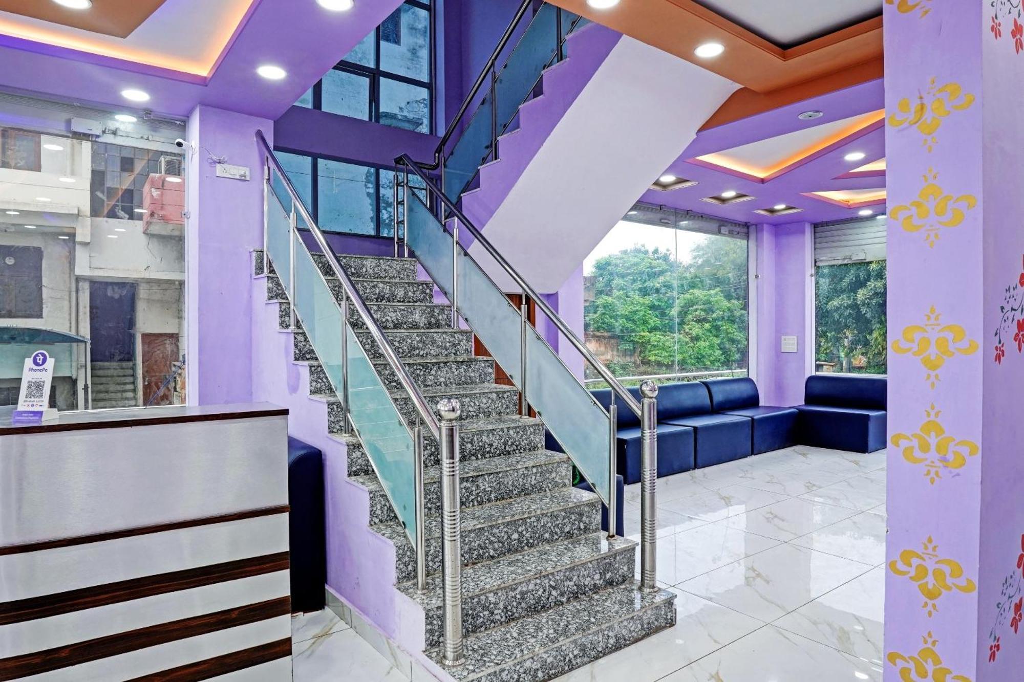 O Jaya Palace Hotel 4*