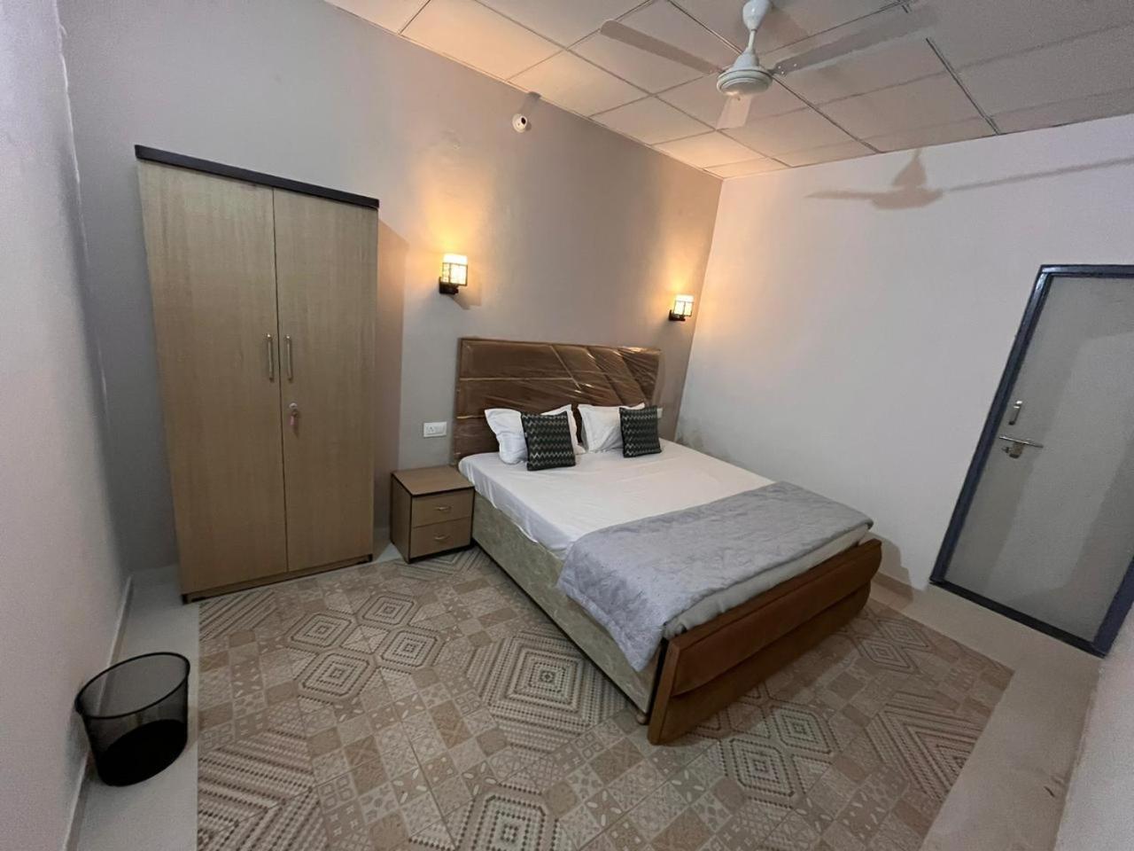Homestay Wayside 13