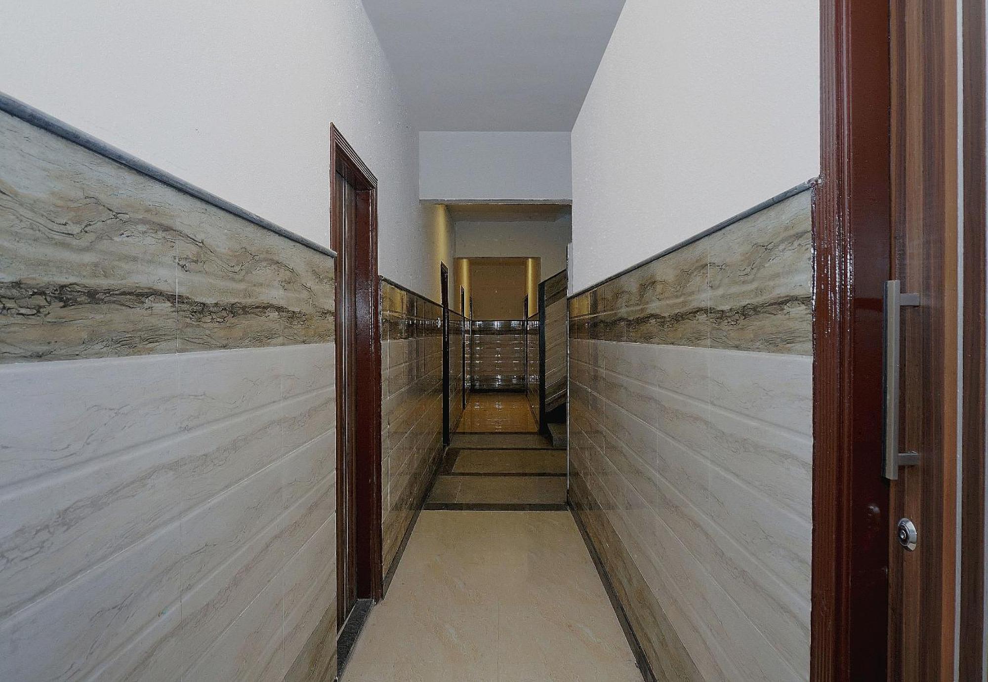 Hotel Oyo Ekta My 3*