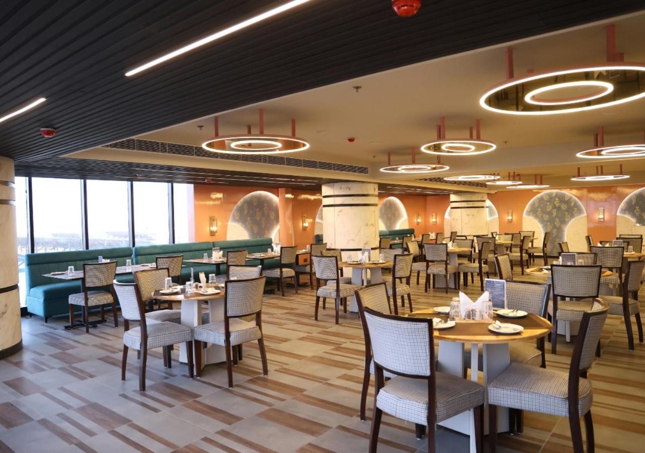 Starr Club