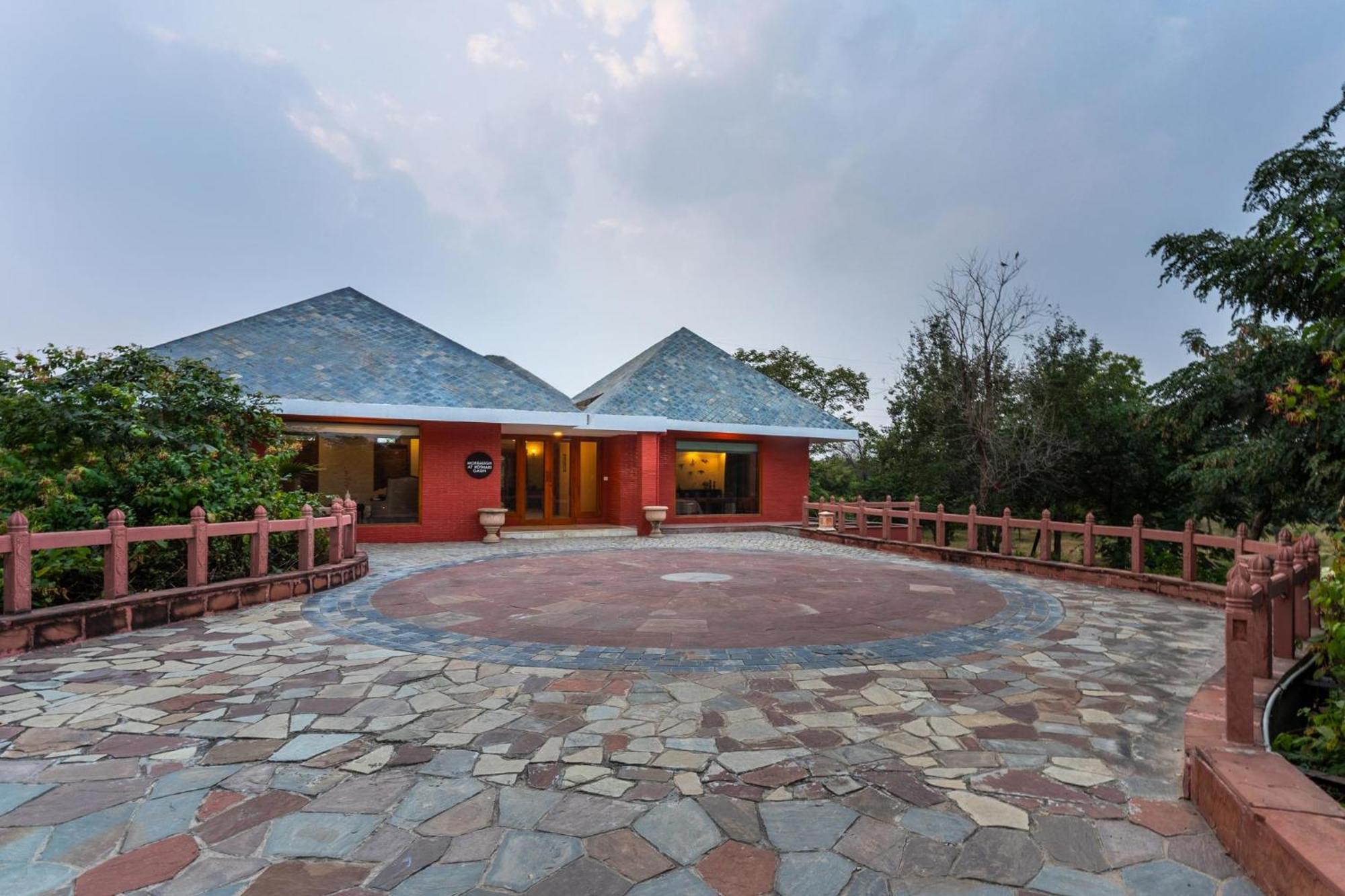 Lohonostays Morbaugh At Kothari Gadh Villa