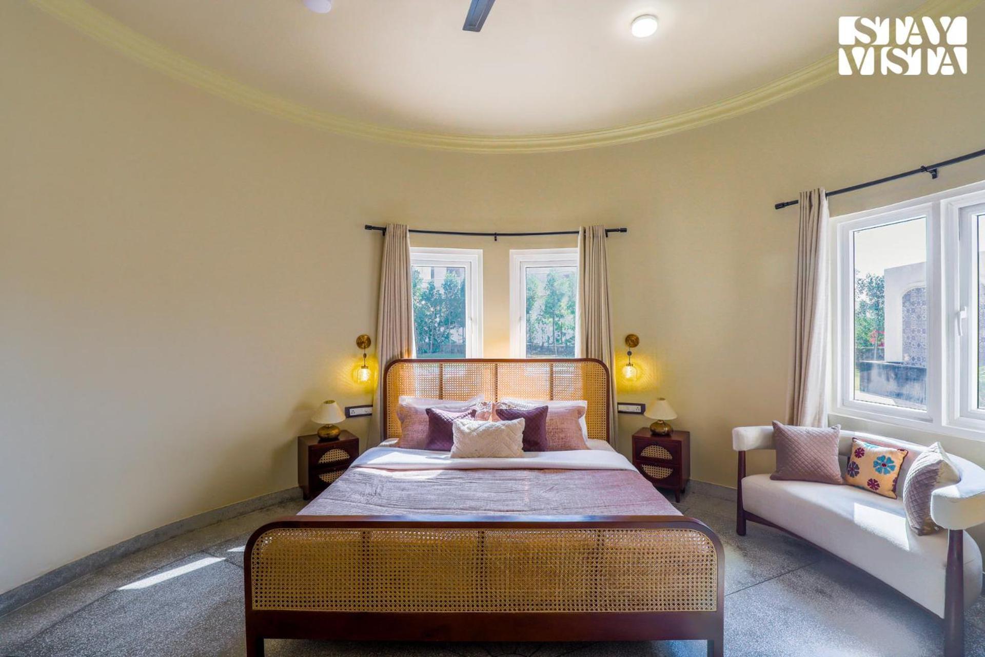 Stayvista's Mystic Castle With Terrace, Swimming Pool, Lawn With Gazebo * Jaipur